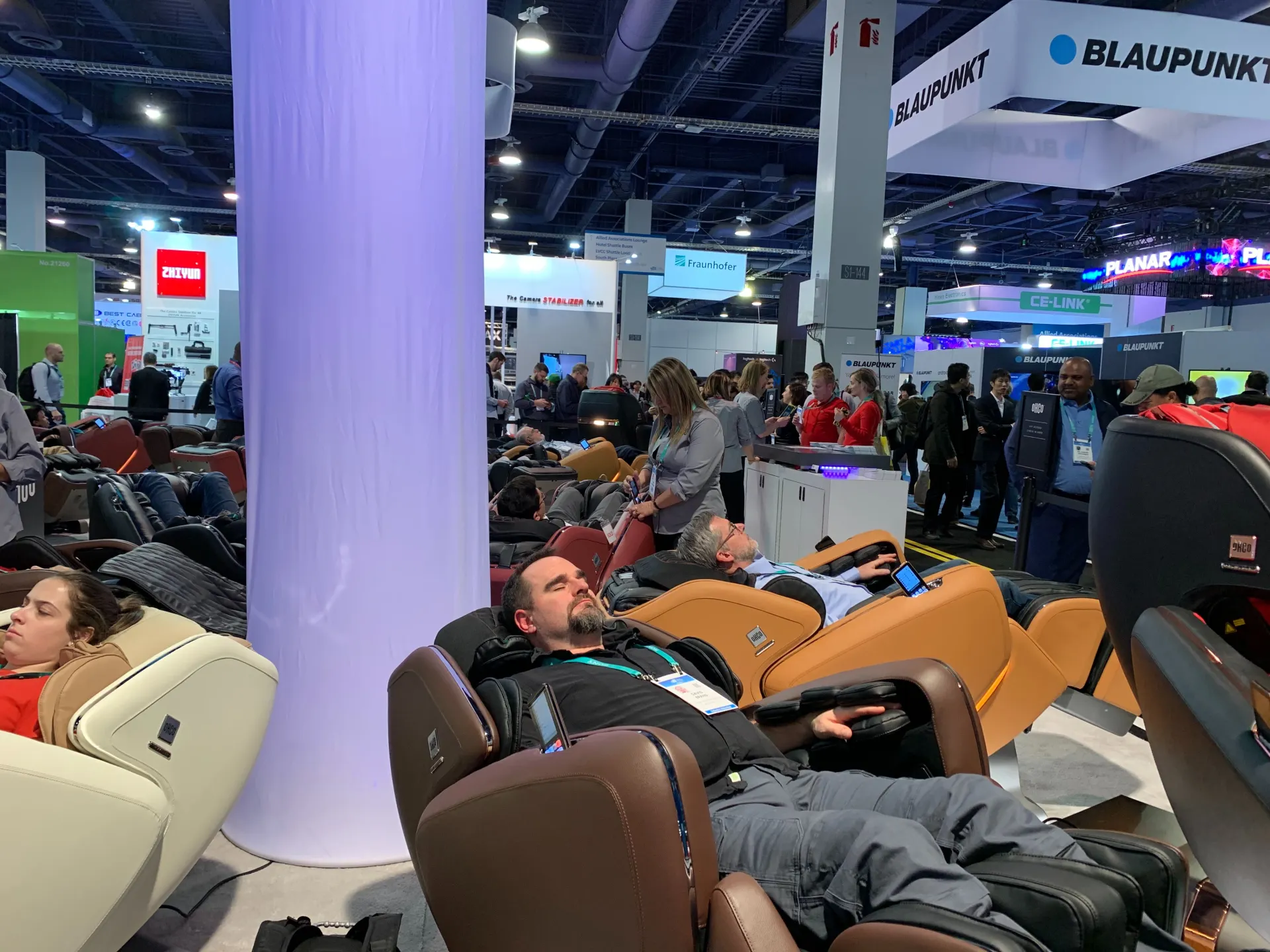 massage chair hire for trade shows